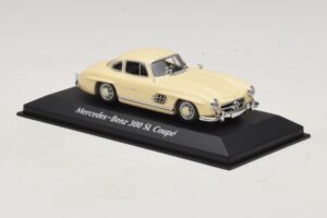 Mercedes 300 SL W198 Wit Maxichamps 1:43 940039002 Metaal — afbeelding 3 van 5