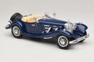 Mercedes 500K Roadster Blauw Bburago 1:20 3070 Metaal — afbeelding 6 van 8