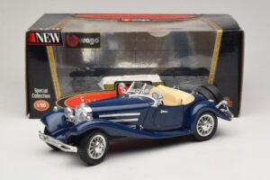Mercedes 500K Roadster Blauw Bburago 1:20 3070 Metaal — afbeelding 8 van 8