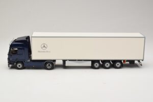 Mercedes Actros 1044 Blauw Minichamps 1:43 B66000604 Metaal — afbeelding 3 van 7