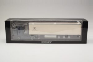 Mercedes Actros 1044 Blauw Minichamps 1:43 B66000604 Metaal — afbeelding 6 van 7