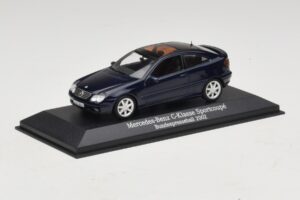 Mercedes C-Class Sportscoupe CL203 Blue Metallic Bundespressball Minichamps 1:43 MB010 Metaal — afbeelding 2 van 5