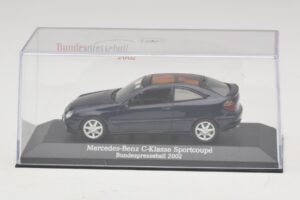 Mercedes C-Class Sportscoupe CL203 Blue Metallic Bundespressball Minichamps 1:43 MB010 Metaal — afbeelding 4 van 5