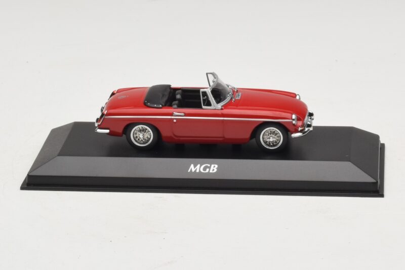 MG MGB Mk1 Rood Maxichamps 1:43 940131030 Metaal