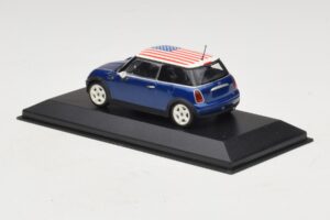 Mini Cooper S R53 Blauw Met Amerikaanse Vlag Minichamps 1:43 MINI014 Metaal — afbeelding 3 van 5