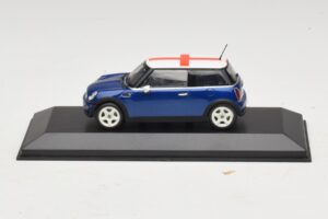 Mini Cooper S R53 Blauw Met Engelse Vlag Minichamps 1:43 Mini Cooper S R53 Blauw Met Engelse Vlag Minichamps 1:43 MINI012 Metaal
