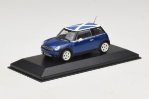 Mini Cooper S R53 Blauw Met Schotse Vlag Minichamps 1:43 MINI016 Metaal — afbeelding 2 van 5
