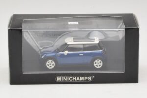 Mini Cooper S R53 Donkerblauw Met Panoramadak Minichamps 1:43 MINI021 Metaal — afbeelding 4 van 4