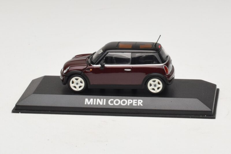Mini Cooper S R53 Donkerrood Met Zwart Dak Minichamps 1:43 MINI028 Metaal
