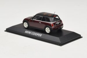 Mini Cooper S R53 Donkerrood Met Zwart Dak Minichamps 1:43 MINI028 Metaal — afbeelding 3 van 5