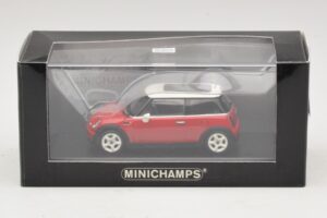 Mini Cooper S R53 Rood Met Panoramadak Minichamps 1:43 MINI024 Metaal — afbeelding 5 van 5