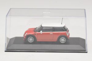 Mini Cooper S R53 Rood Met Wit Dak Minichamps 1:43 MINI025 Metaal — afbeelding 4 van 5