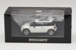 Mini Cooper S R53 Wit Met Panoramadak Minichamps 1:43 MINI020 Metaal — afbeelding 5 van 5