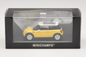 Mini Cooper S R53 Geel Met Geel Panoramadak Minichamps 1:43 MINI029 Metaal — afbeelding 4 van 4