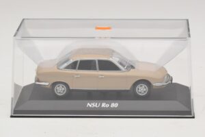NSU Ro 80 Beige Maxichamps 1:43 940015401 Metaal — afbeelding 4 van 5