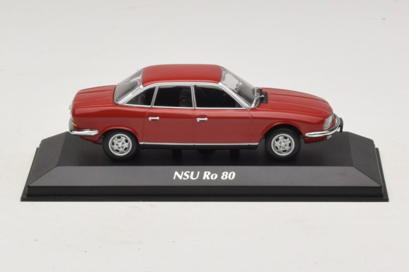 NSU Ro 80 Rood Maxichamps 1:43 940015402 Metaal