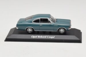 Opel Rekord C Coupé Blauw Maxichamps 1:43 940046121 Metaal
