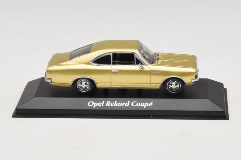 Opel Rekord C Coupé Goud Maxichamps 1:43 940046120 Metaal