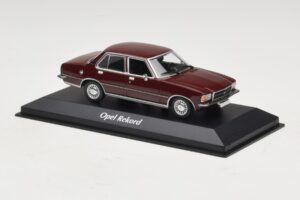 Opel Rekord D Donkerrood Maxichamps 1:43 940044000 Metaal — afbeelding 3 van 5