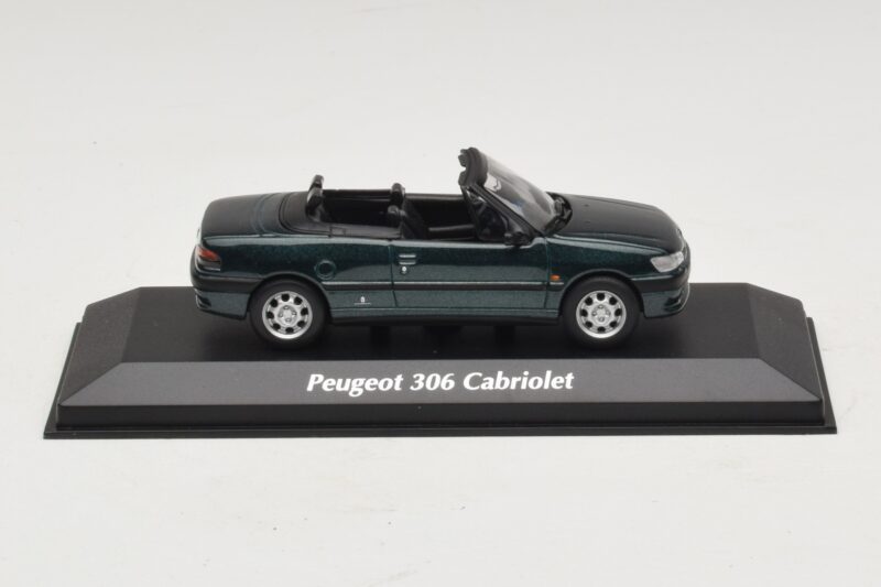 Peugeot 306 Cabriolet Groen Metallic Maxichamps 1:43 940112833 Metaal