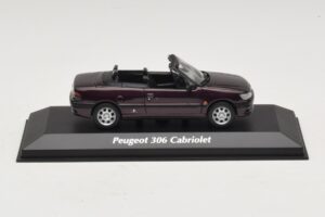 Peugeot 306 Cabriolet Paars Metallic Maxichamps 1:43 940112834 Metaal