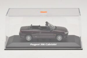Peugeot 306 Cabriolet Paars Metallic Maxichamps 1:43 940112834 Metaal — afbeelding 4 van 5