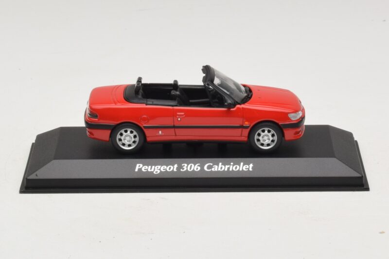 Peugeot 306 Cabriolet Rood Maxichamps 1:43 940112830 Metaal