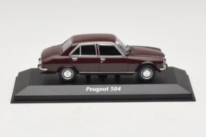 Peugeot 504 Donkerrood Maxichamps 1:43 Peugeot 504 Donkerrood Maxichamps 1:43 940112500 Metaal