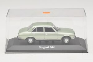 Peugeot 504 Lichtgroen Metallic Maxichamps 1:43 940112501 Metaal — afbeelding 4 van 5