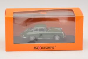 Porsche 356C Carrera 2 Donkergroen Maxichamps 1:43 940062360 Metaal — afbeelding 5 van 5