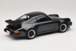 Porsche 911 930 Turbo 3.3 Donkergroen Metallic KK-Scale 1:18 KKDC181441 Metaal — afbeelding 2 van 6