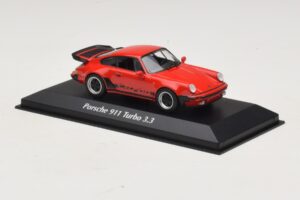 Porsche 911 930 Turbo 3.3 Rood Maxichamps 1:43 940069000 Metaal — afbeelding 3 van 5