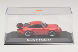 Porsche 911 930 Turbo 3.3 Rood Maxichamps 1:43 940069000 Metaal — afbeelding 4 van 5