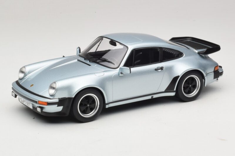 Porsche 911 930 Turbo 3.3 Zilver KK-Scale 1:18 KKDC181444 Metaal