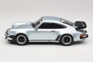 Porsche 911 930 Turbo 3.3 Zilver KK-Scale 1:18 KKDC181444 Metaal — afbeelding 3 van 6