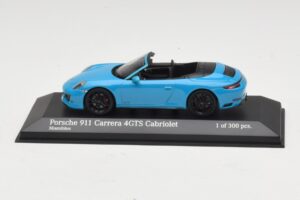 Porsche 911 991.1 Carrera 4 GTS Cabriolet Blauw Minichamps 1:43 410067332 Metaal