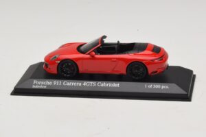 Porsche 911 991.1 Carrera 4 GTS Cabriolet Rood Minichamps 1:43 410067330 Metaal