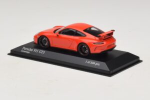Porsche 911 991.1 GT3 Oranje Minichamps 1:43 410066024 Metaal — afbeelding 3 van 5