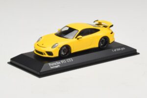 Porsche 911 991.1 GT3 Geel Minichamps 1:43 410066020 Metaal — afbeelding 2 van 5