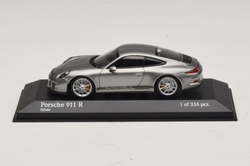 Porsche 911 991.1 R Zilver Minichamps 1:43 410066224 Metaal