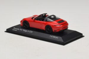 Porsche 911 991.1 Targa 4 GTS Rood Minichamps 1:43 410067340 Metaal — afbeelding 3 van 5