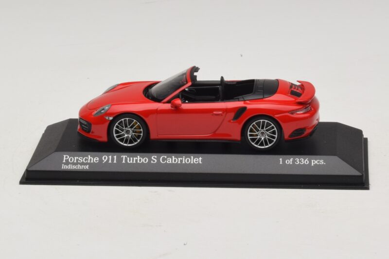 Porsche 911 991.1 Turbo S Cabriolet Rood Minichamps 1:43 410067180 Metaal