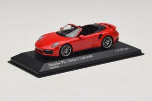 Porsche 911 991.1 Turbo S Cabriolet Rood Minichamps 1:43 410067180 Metaal — afbeelding 2 van 5