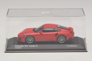 Porsche 911 991.1 Turbo S Rood Minichamps 1:43 410067170 Metaal — afbeelding 4 van 5