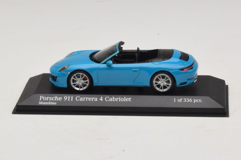 Porsche 911 991.2 Carrera 4 Cabriolet Blauw Minichamps 1:43 410067232 Metaal