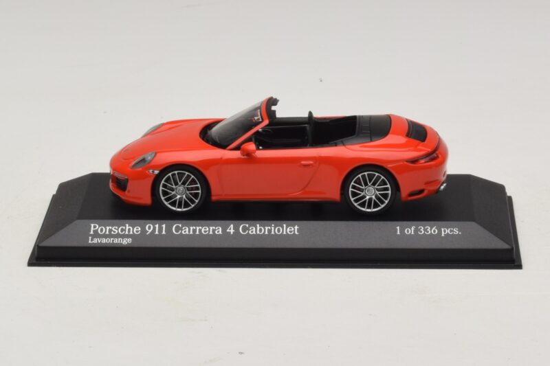 Porsche 911 991.2 Carrera 4 Cabriolet Oranje Minichamps 1:43 410067231 Metaal