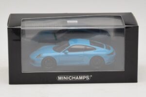Porsche 911 991.2 Carrera 4 GTS Miami Blue Minichamps 1:43 410067322 Metaal — afbeelding 5 van 5