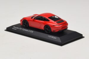 Porsche 911 991.2 Carrera 4 GTS Rood Minichamps 1:43 410067320 Metaal — afbeelding 3 van 5