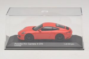Porsche 911 991.2 Carrera 4 GTS Oranje Minichamps 1:43 410067321 Metaal — afbeelding 4 van 5