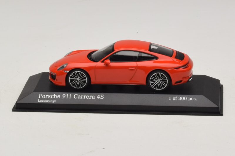 Porsche 911 991.2 Carrera 4S Oranje Minichamps 1:43 410067241 Metaal